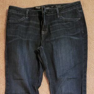Dark Jeans - 10P (Vera Wang)